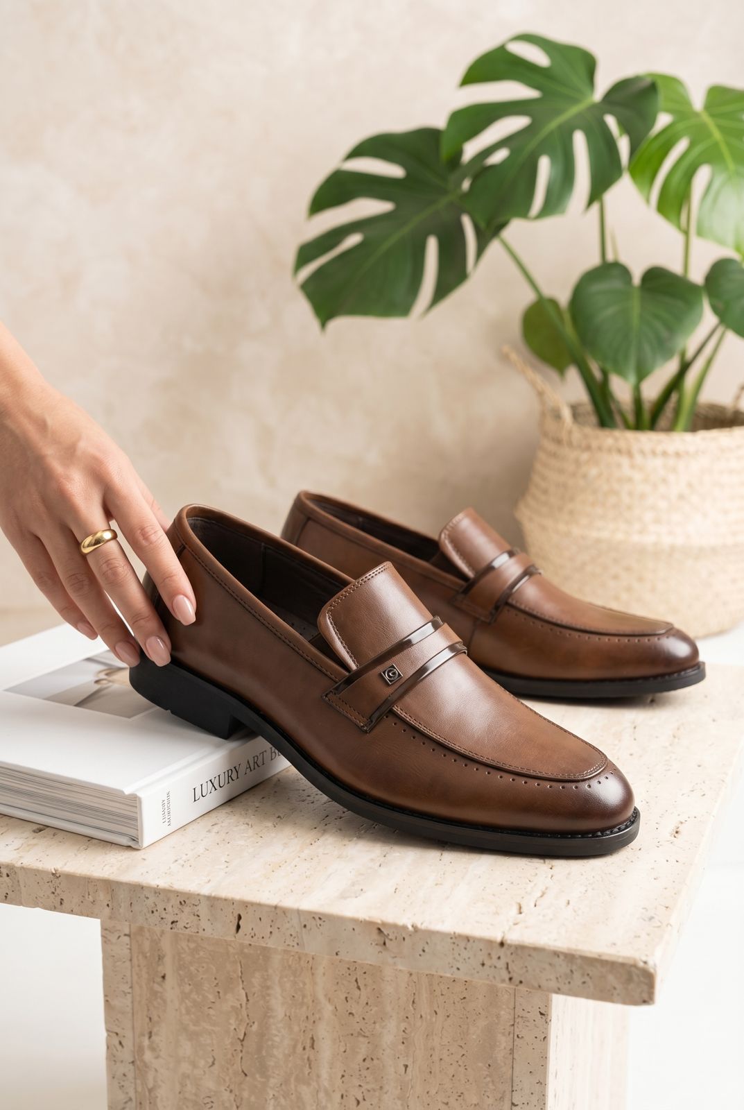 NEW ,  MEN SHOES  M641 , MADE IN CHINA