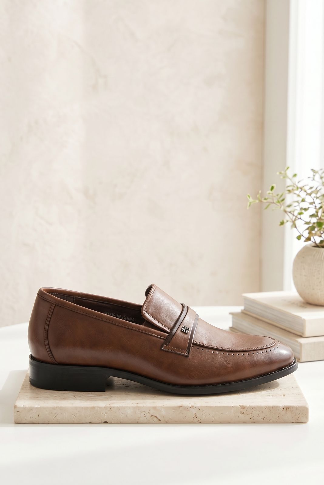 NEW ,  MEN SHOES  M641 , MADE IN CHINA