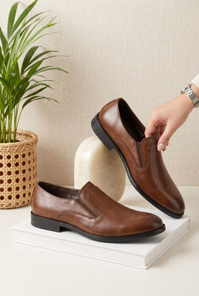 NEW ,  MEN SHOES  M640 , MADE IN CHINA