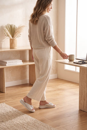 NEW ,  WOMEN SLIPPERS W507