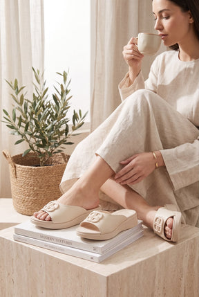 NEW ,  WOMEN SLIPPERS W507