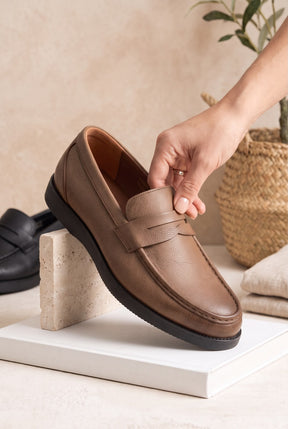 NEW ,  MEN SHOES  M642 , MADE IN CHINA
