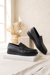 NEW ,  MEN SHOES  M642 , MADE IN CHINA