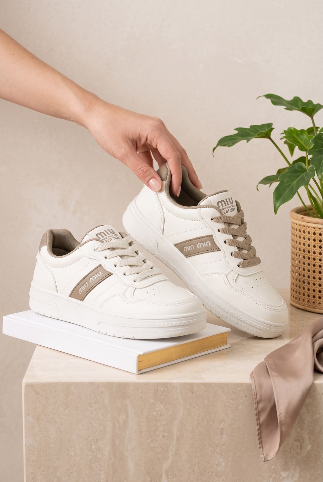 WOMEN SHOSE W517