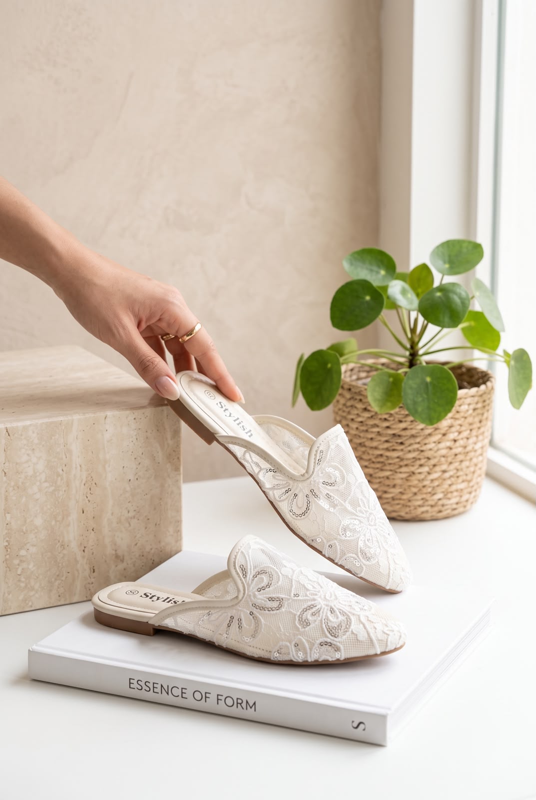 WOMEN SLIPPERS S61