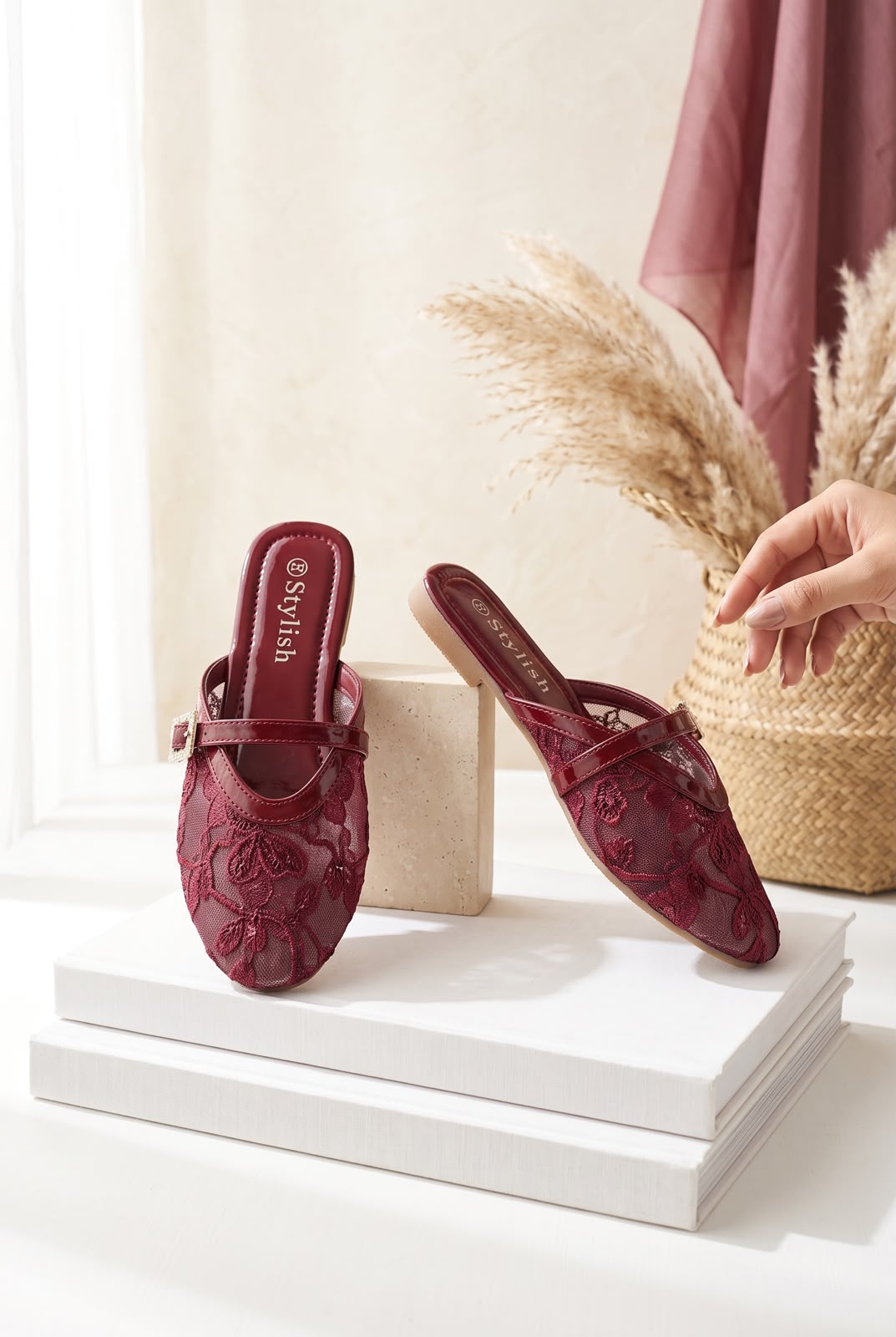 WOMEN SLIPPERS S63