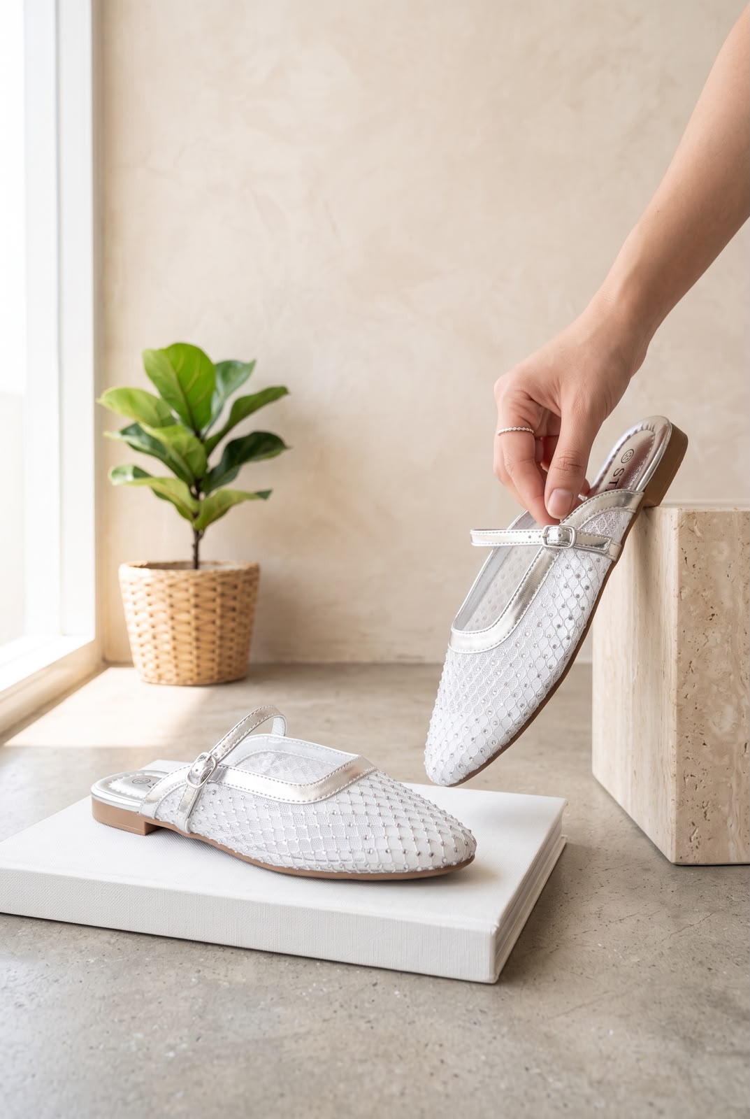 WOMEN SLIPPERS S62