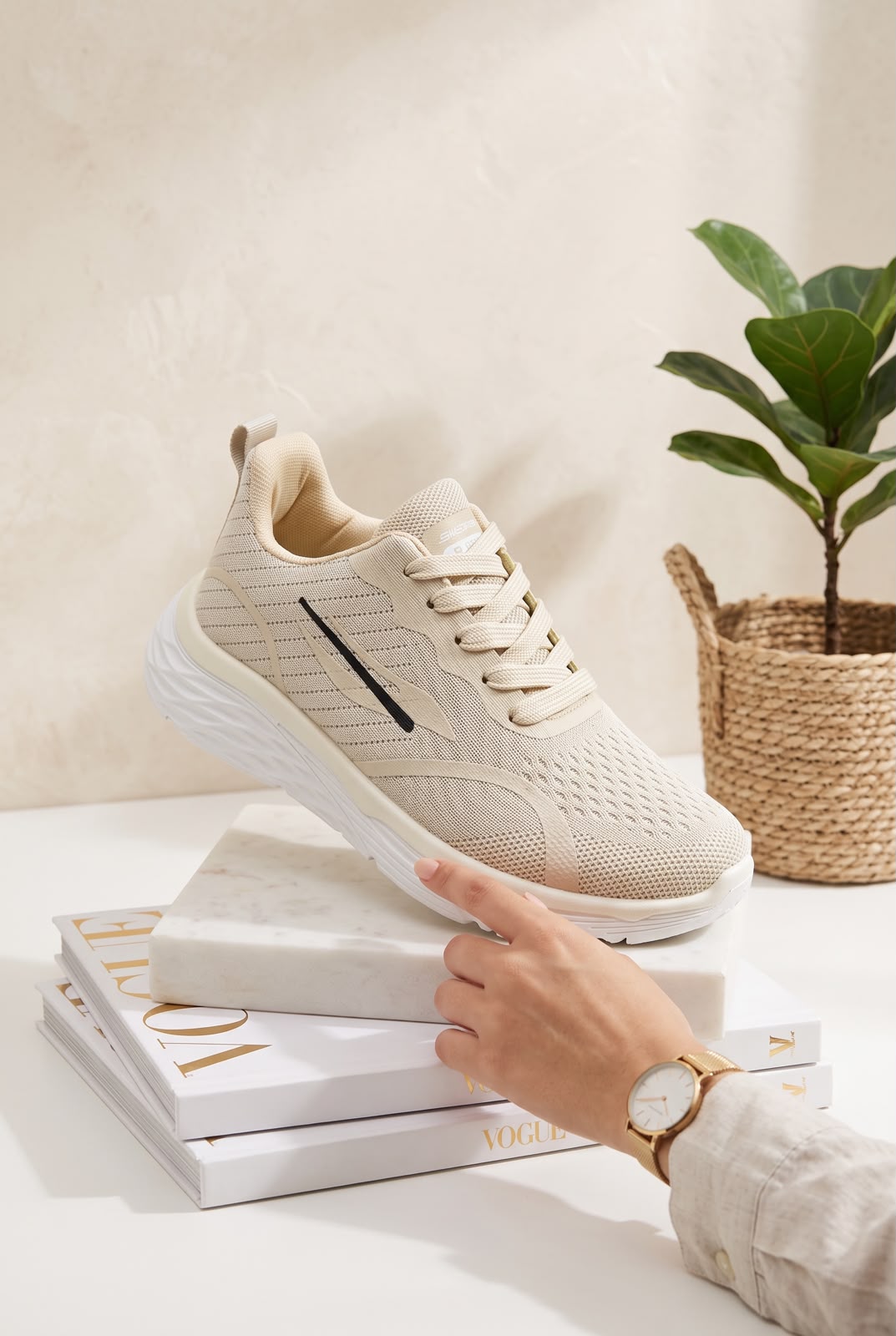 WOMEN SHOSE W66