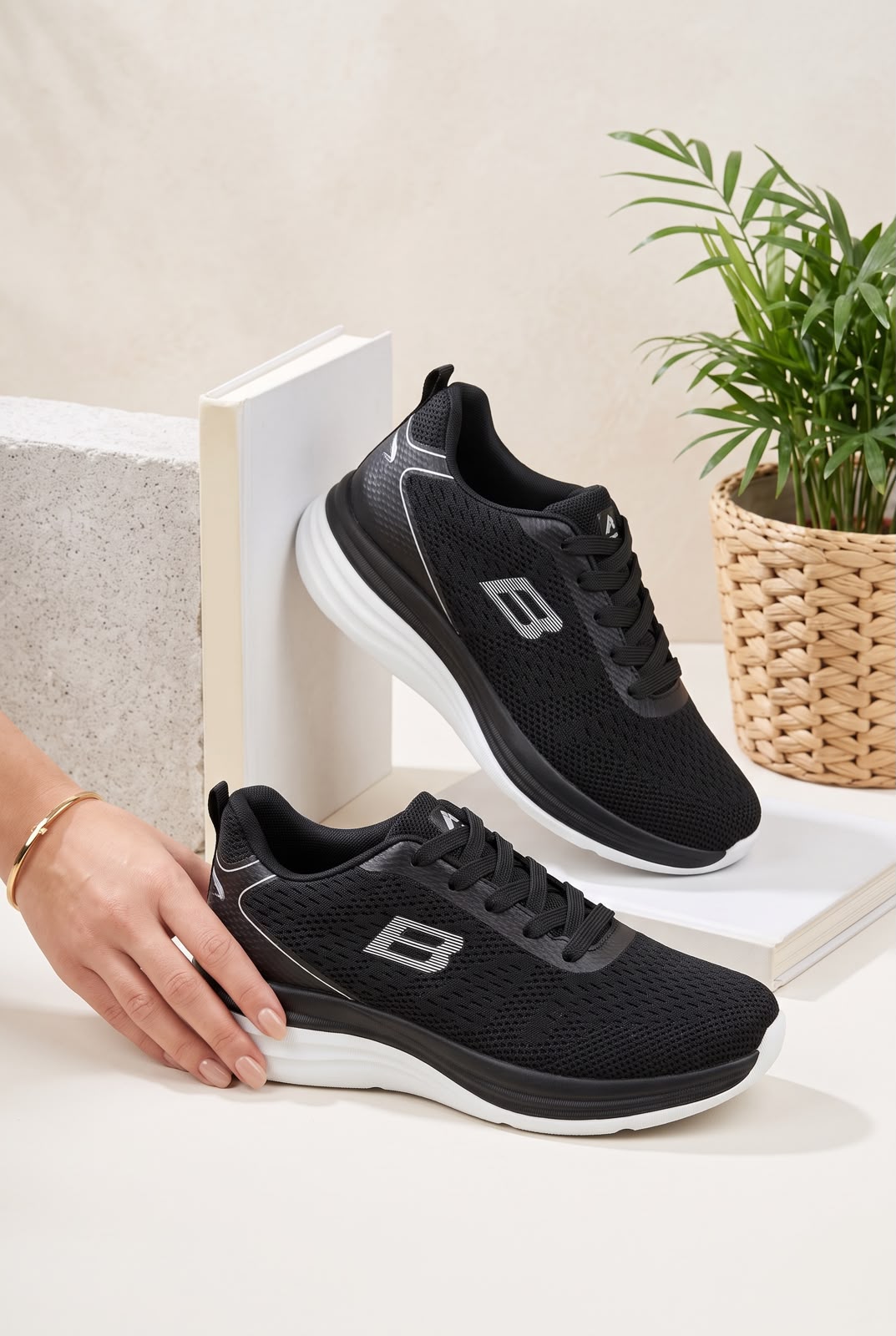 WOMEN SHOSE W69