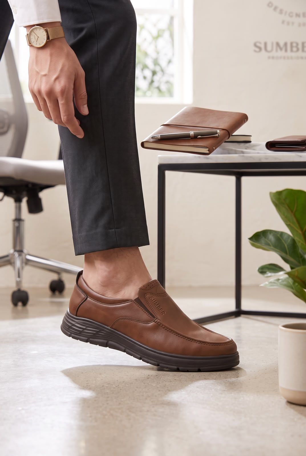 NEW ,  MEN SHOES  M537, MADE IN CHINA