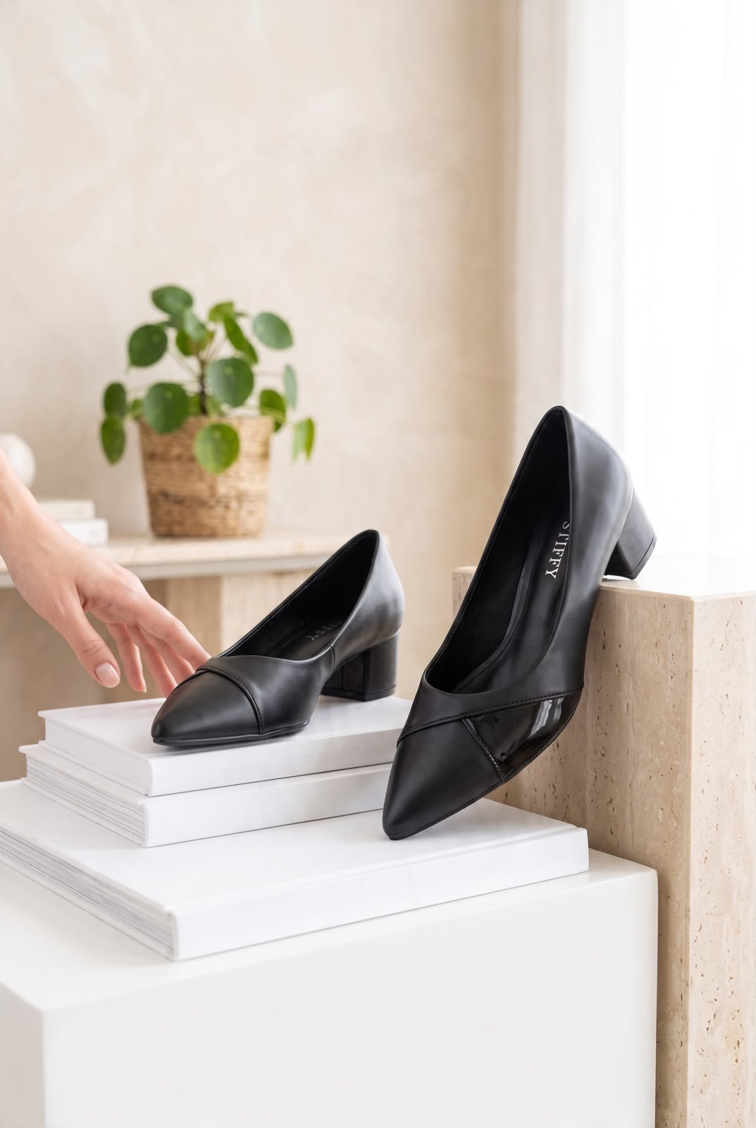 WOMEN SHOSE W29