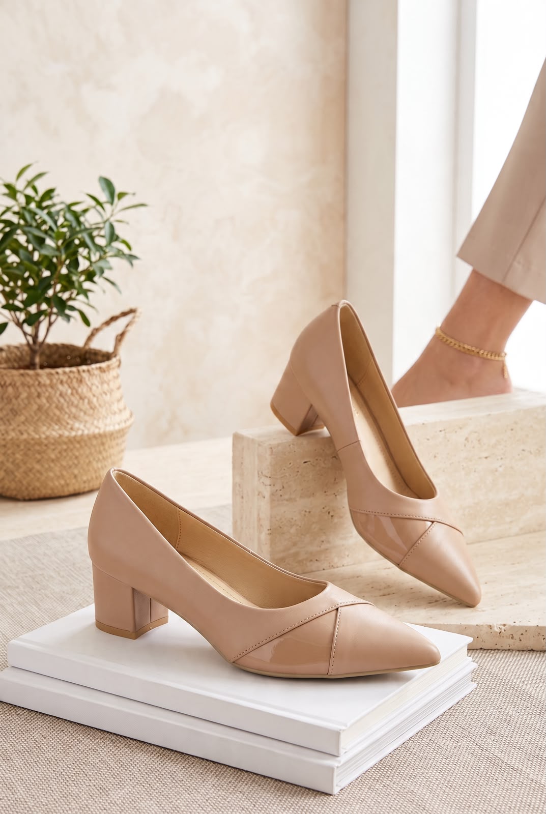 WOMEN SHOSE W29