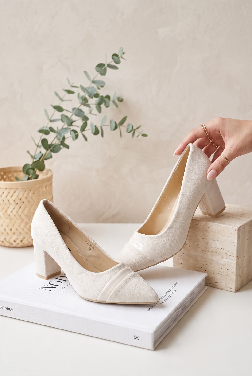 WOMEN SHOSE W30