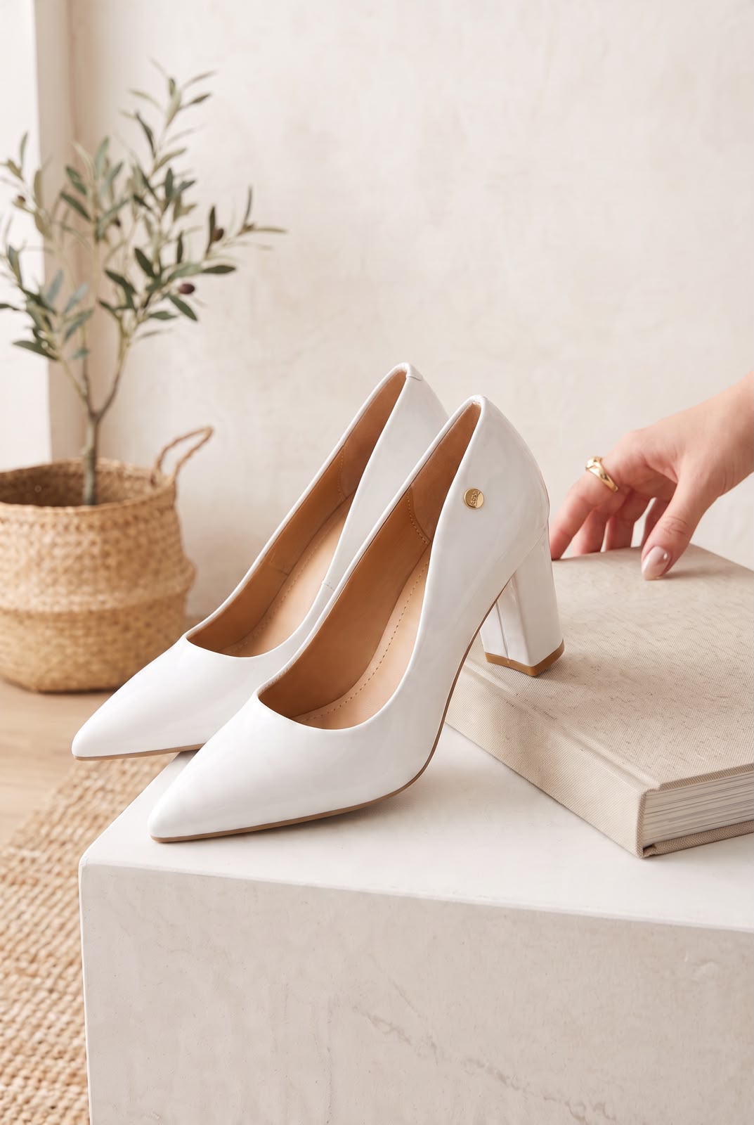 WOMEN SHOSE W22