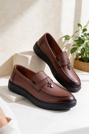 NEW ,  MEN SHOES  M676 , MADE IN CHINA