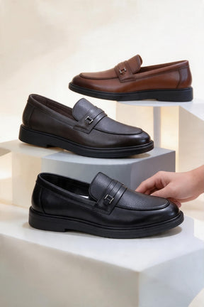NEW ,  MEN SHOES  M677 , MADE IN CHINA