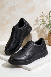 NEW , MEN SHOES M682