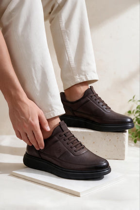 NEW , MEN SHOES M686