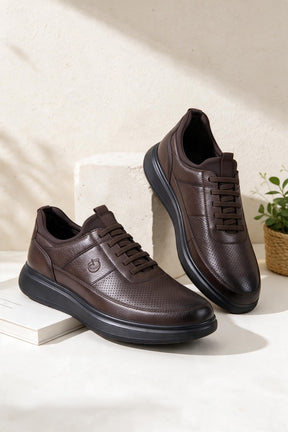 NEW , MEN SHOES M686