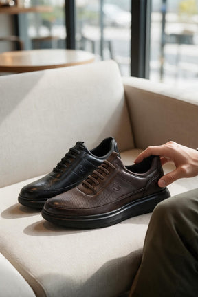 NEW , MEN SHOES M686