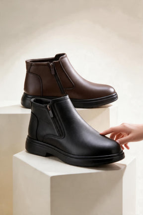 NEW ,  MEN BOOTS  M681 , MADE IN CHINA