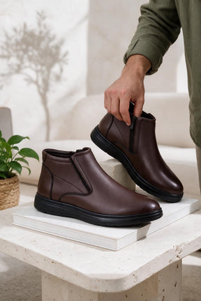 NEW ,  MEN BOOTS  M681 , MADE IN CHINA