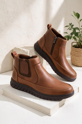 NEW ,  MEN BOOTS  M665 , MADE IN CHINA