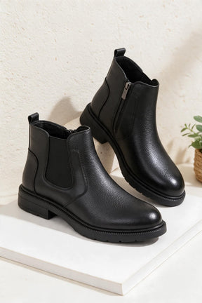 NEW ,  MEN BOOTS  M690 , MADE IN CHINA