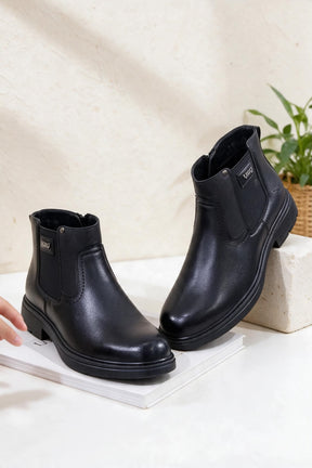 NEW ,  MEN BOOTS  M679 , MADE IN CHINA