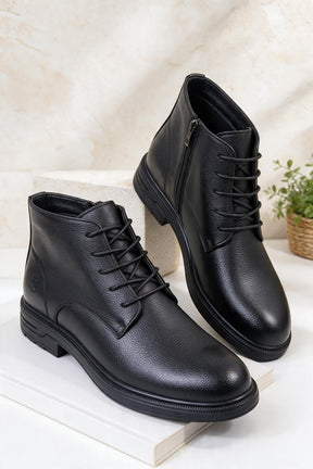 NEW ,  MEN BOOTS  M674 , MADE IN CHINA