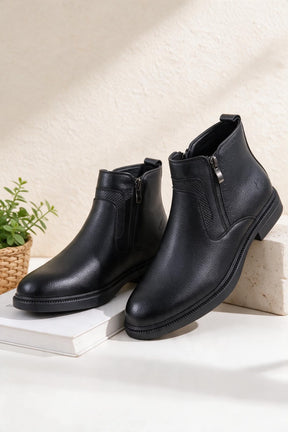 NEW ,  MEN BOOTS  M672 , MADE IN CHINA