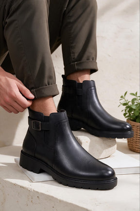NEW ,  MEN BOOTS  M685 , MADE IN CHINA