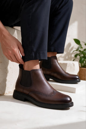 NEW ,  MEN BOOTS  M664 , MADE IN CHINA