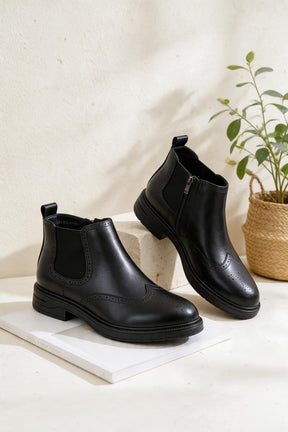 NEW ,  MEN BOOTS  M664 , MADE IN CHINA
