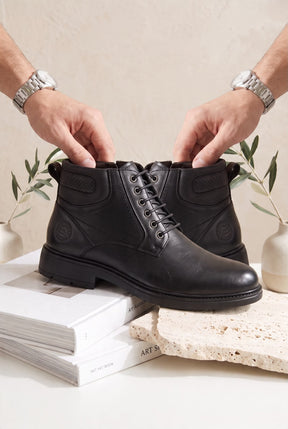 NEW ,  MEN BOOTS  M684 , MADE IN CHINA