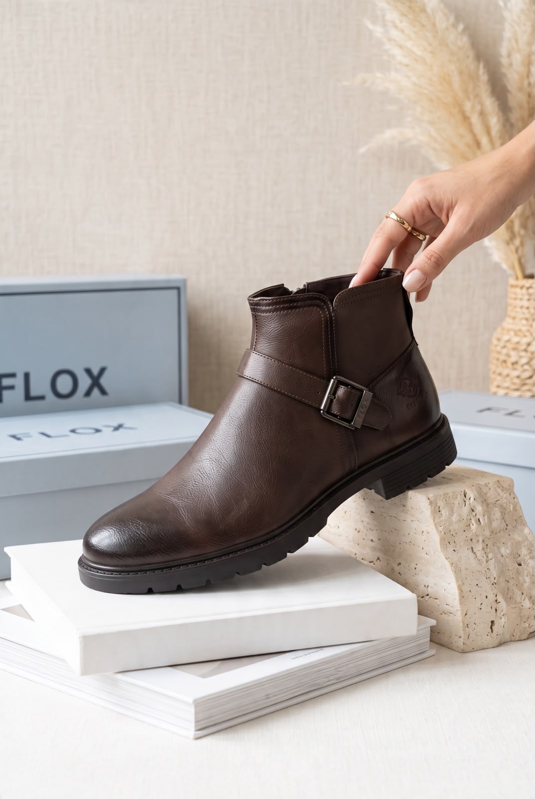 NEW ,  MEN BOOTS  M541 , MADE IN CHINA