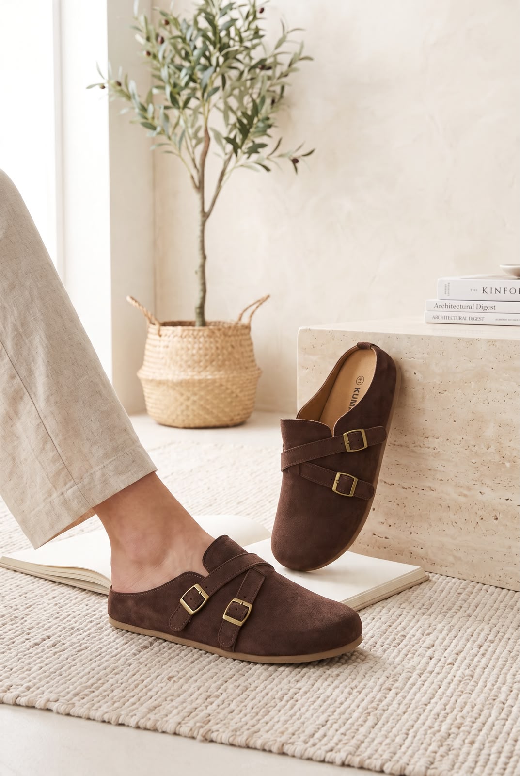 NEW , MEN SLIPPER M578
