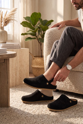 NEW , MEN SLIPPER M660