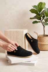 NEW , MEN SLIPPER M660