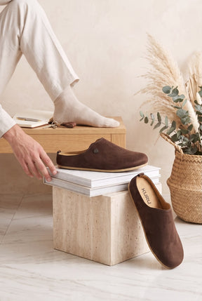 NEW , MEN SLIPPER M661