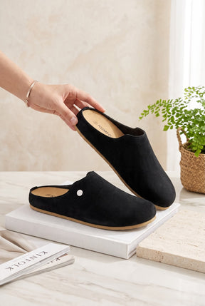 NEW , MEN SLIPPER M661