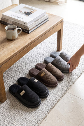 NEW , MEN SLIPPER MC669