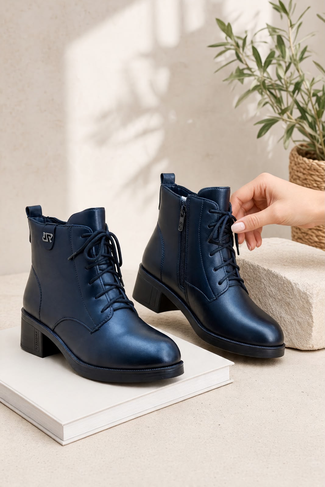 WOMEN SHOSE WW105