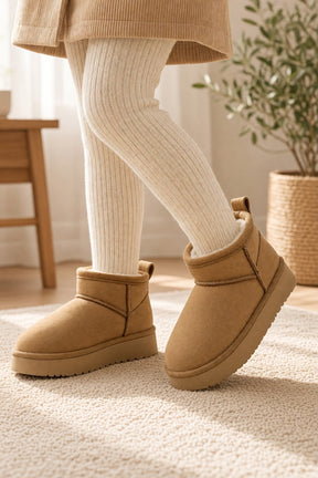 NEW , KIDS BOOTS KW45