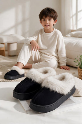 NEW , KIDS BOOTS KW43