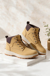 NEW , KIDS BOOTS KW8