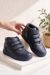 NEW , KIDS SHOES  KW238