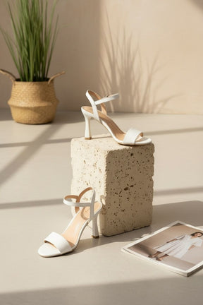 NEW ,  WOMEN SHOES HEELS W660