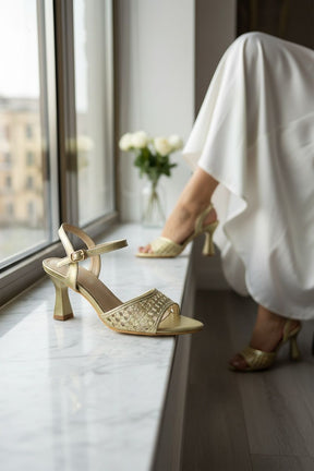 NEW ,  WOMEN SHOES HEELS W387