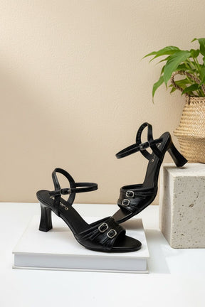 NEW ,  WOMEN SHOES HEELS W489